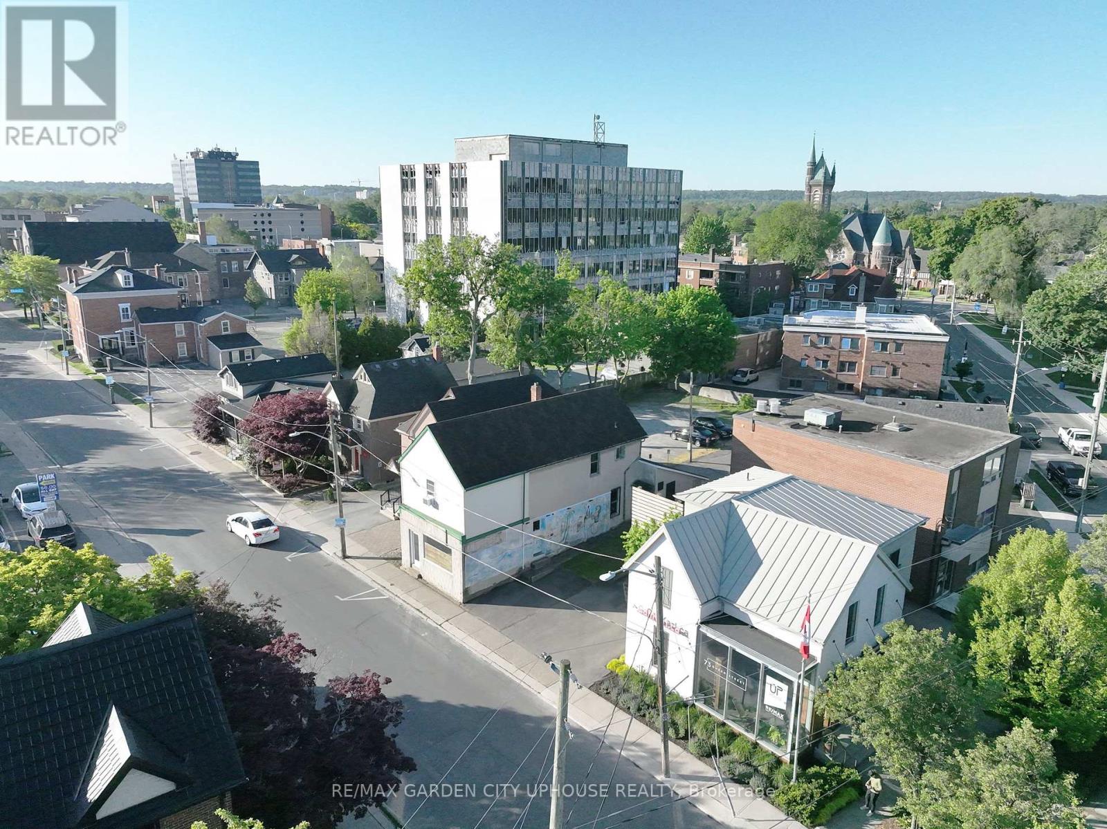 71 Queen Street, St. Catharines, Ontario  L2R 5G9 - Photo 14 - X13733740