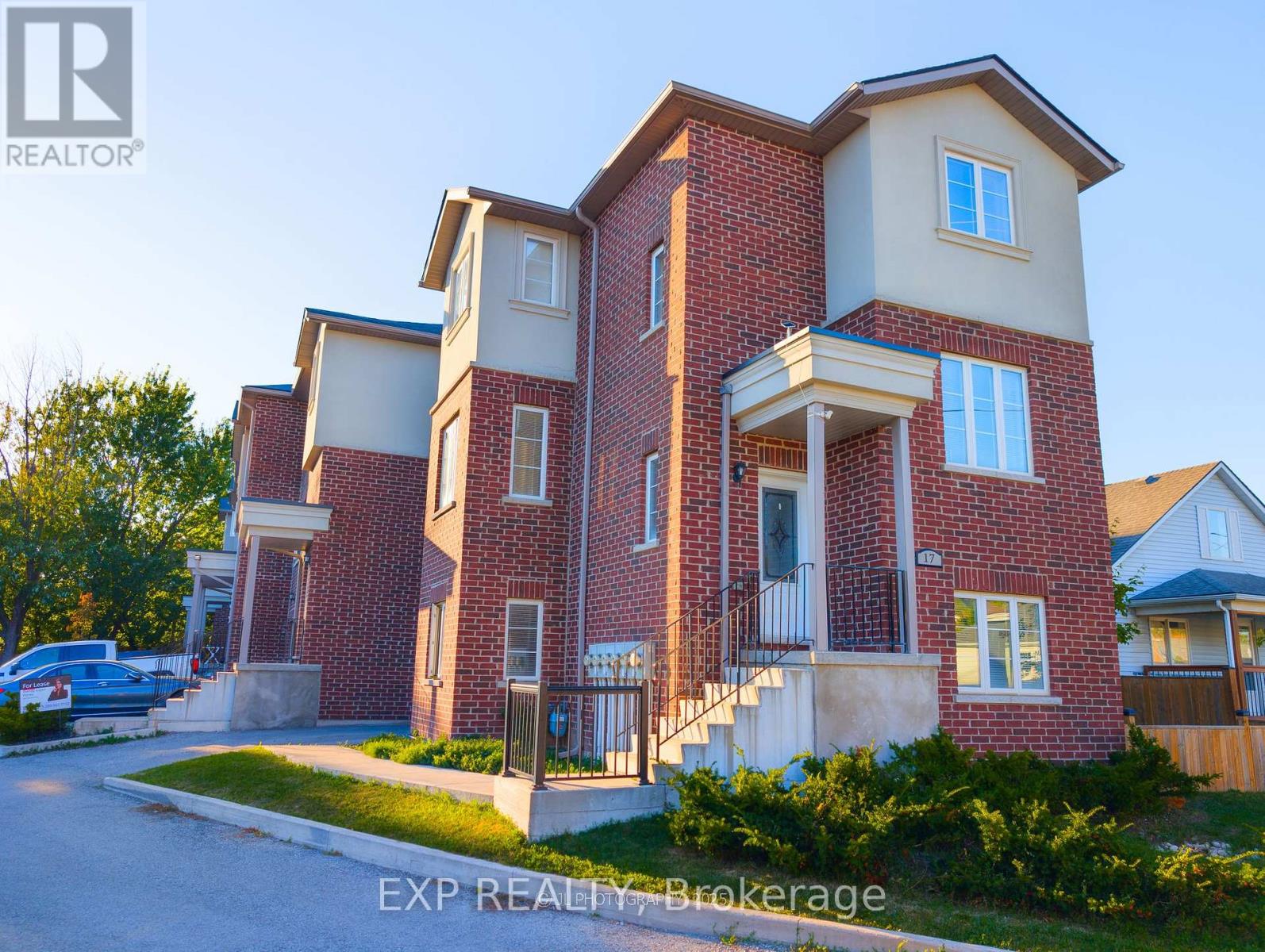 5 - 17 EAST STREET, St. Catharines, Ontario