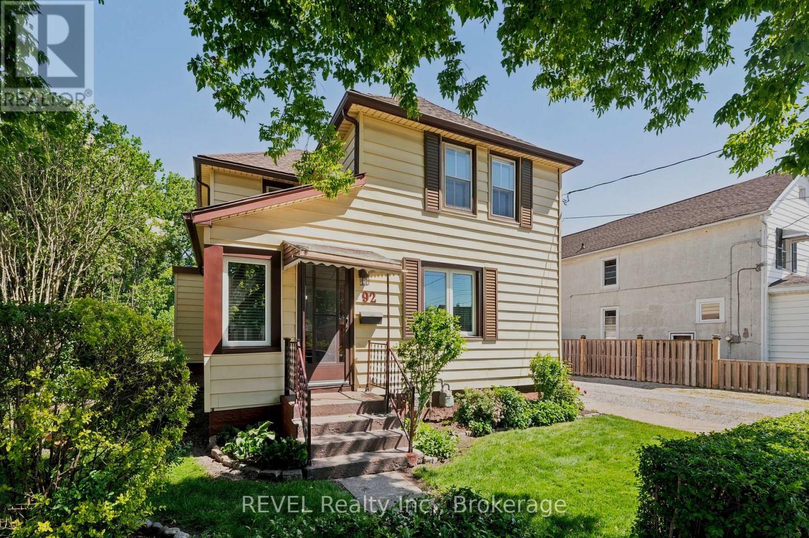 92 SAINT ARNAUD STREET, Port Colborne, Ontario