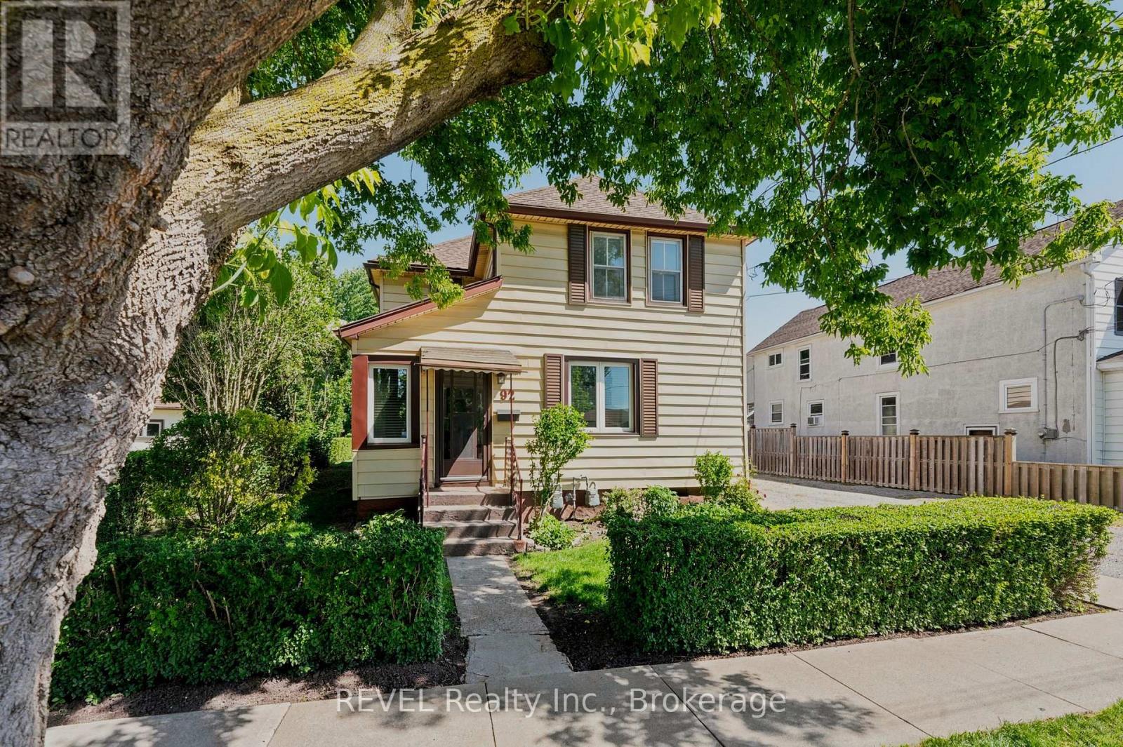 92 Saint Arnaud Street, Port Colborne, Ontario  L3K 1M1 - Photo 2 - X13735034