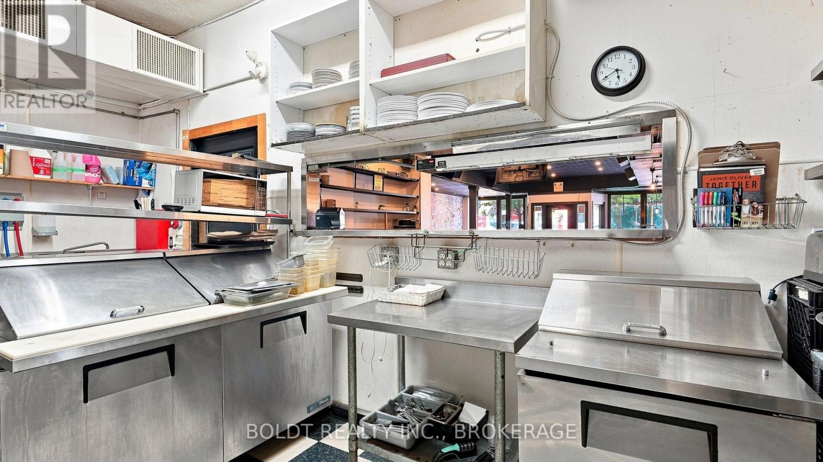 24 St. Paul Street, St. Catharines, Ontario  L2R 3M2 - Photo 23 - X13735106