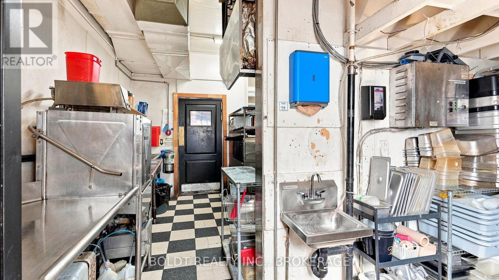 24 St. Paul Street, St. Catharines, Ontario  L2R 3M2 - Photo 25 - X13735106