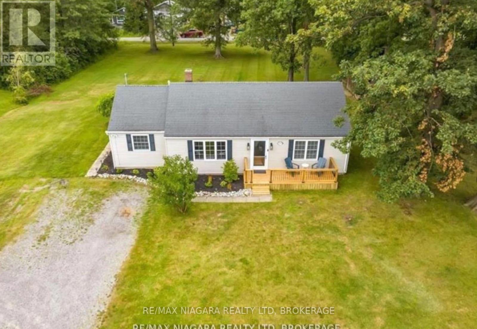 1970 Garrison Road, Fort Erie, Ontario  L2A 5M4 - Photo 2 - X13735556