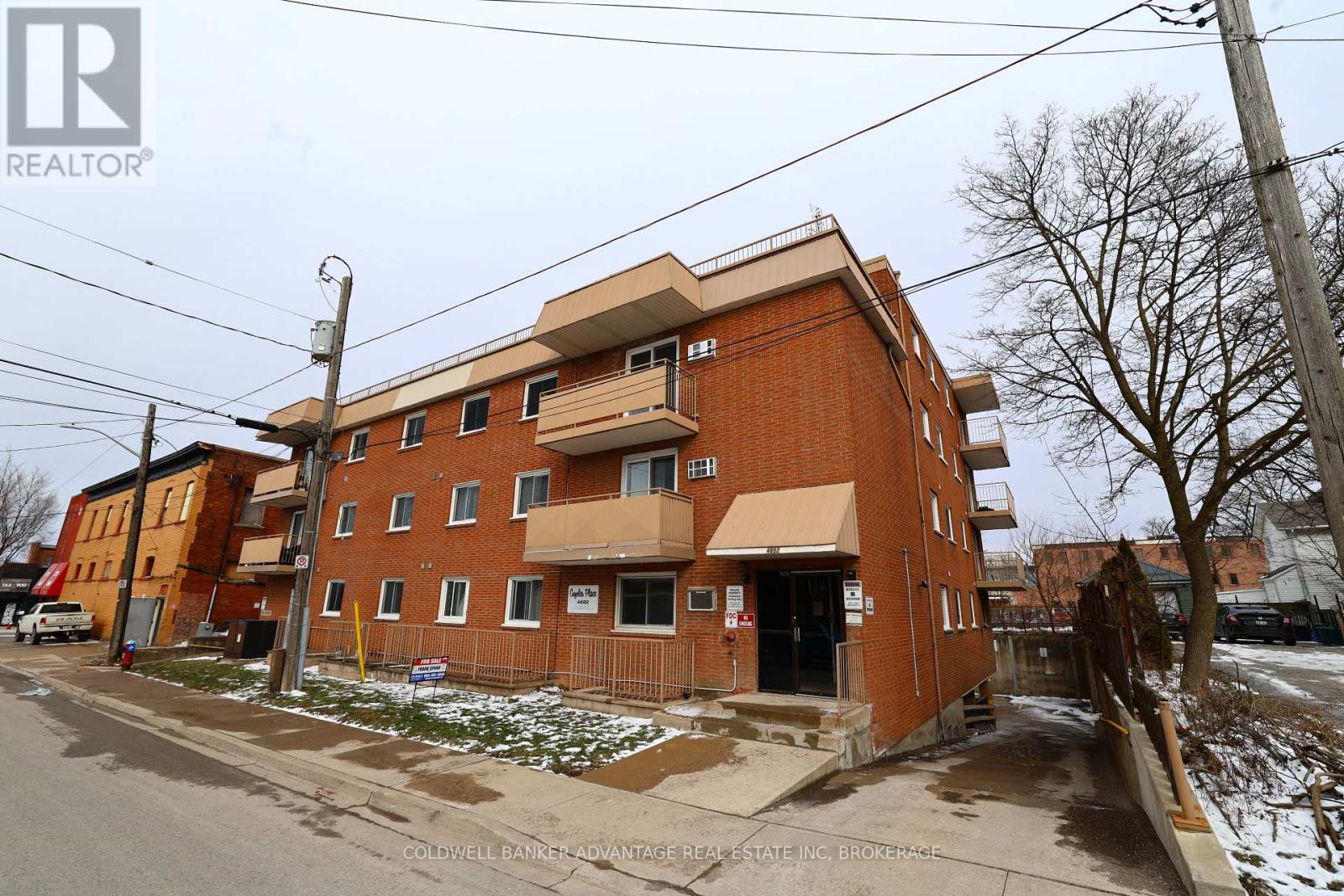 102 - 4692 CRYSLER AVENUE, Niagara Falls, Ontario
