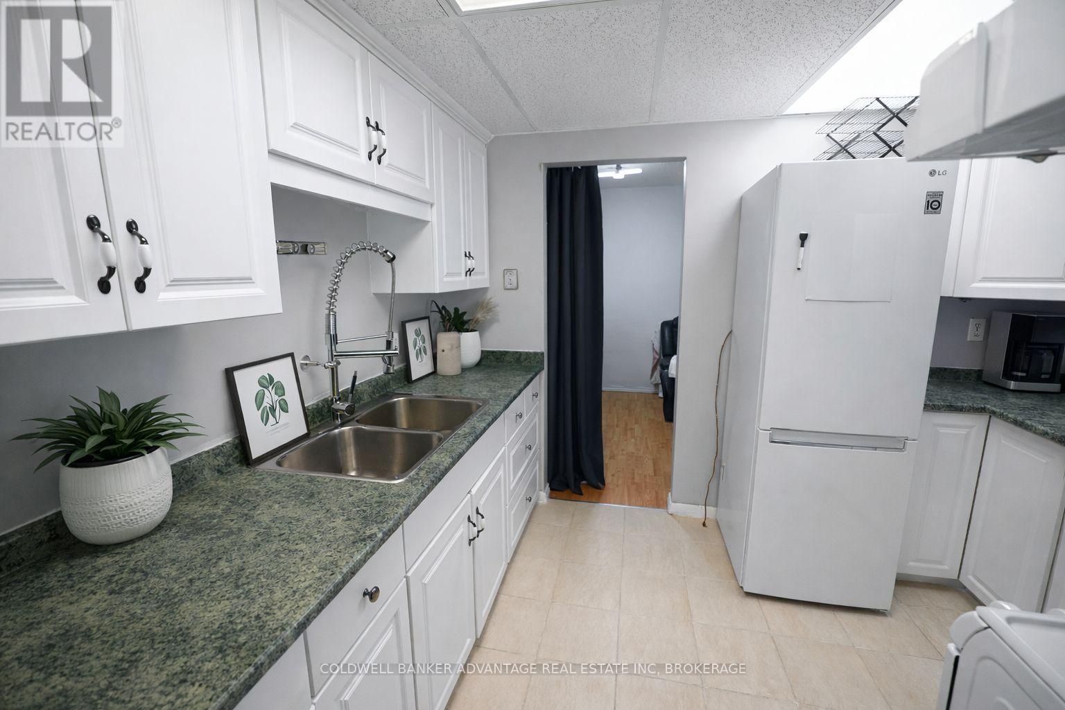 102 - 4692 Crysler Avenue, Niagara Falls, Ontario  L2E 3V8 - Photo 6 - X13735652