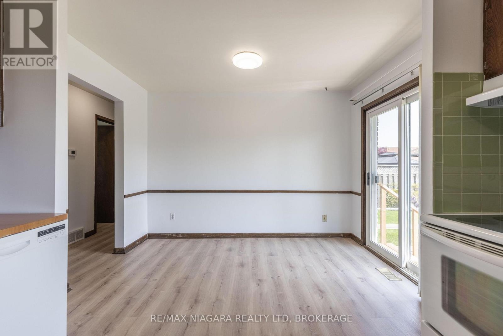 29 Granada Drive, St. Catharines, Ontario  L2N 2S4 - Photo 11 - X13736254