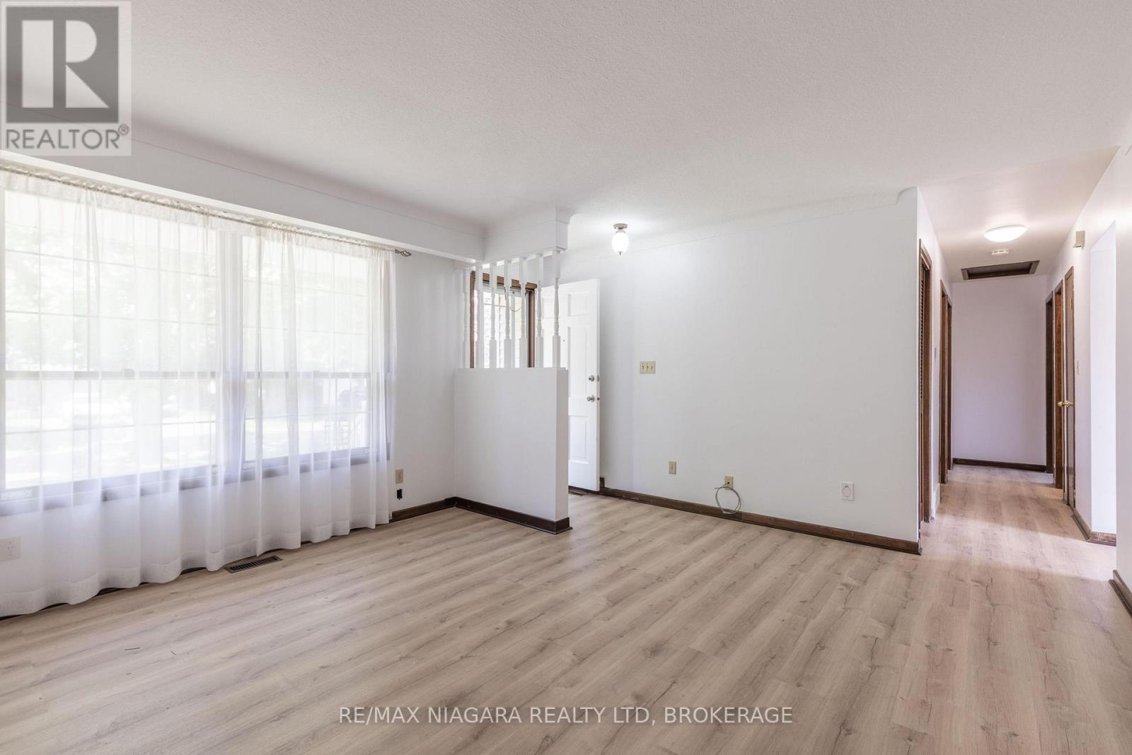 29 Granada Drive, St. Catharines, Ontario  L2N 2S4 - Photo 6 - X13736254