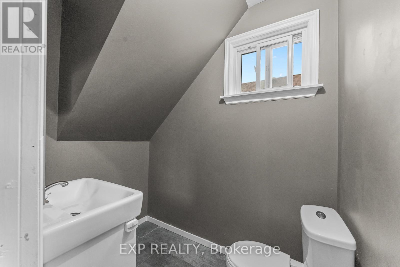 76 Bell Street, Port Colborne, Ontario  L3K 1H6 - Photo 13 - X13736376