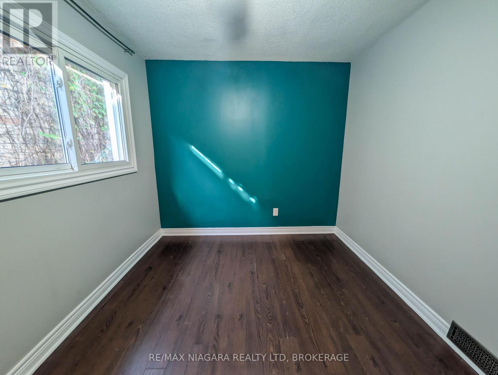24 Churchill Street, St. Catharines, Ontario  L2S 2P2 - Photo 23 - X13736528