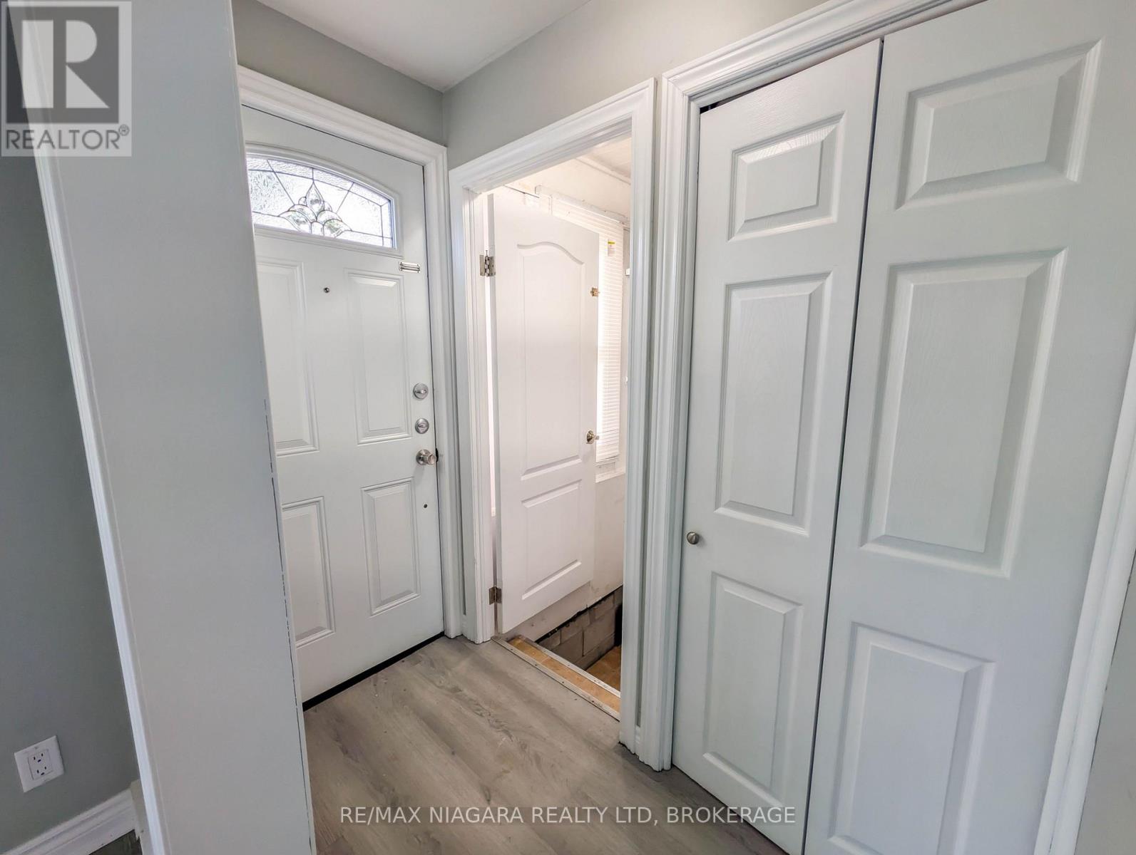 24 Churchill Street, St. Catharines, Ontario  L2S 2P2 - Photo 7 - X13736528