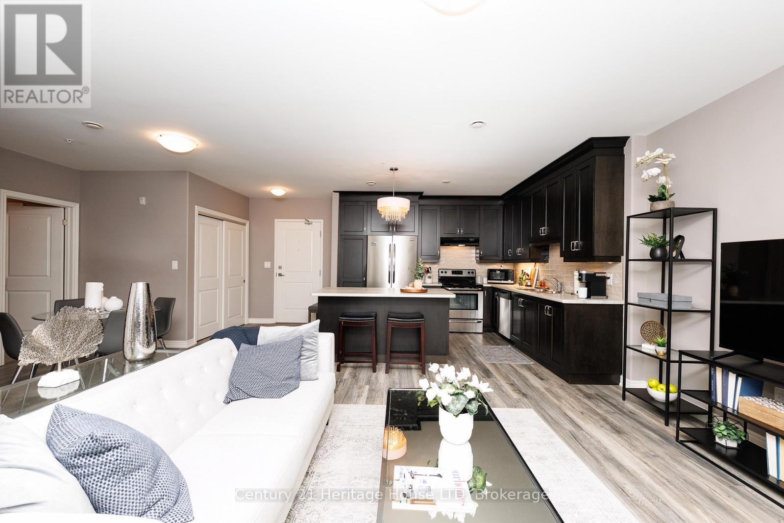 307 - 379 Scott Street, St. Catharines, Ontario  L2M 3W2 - Photo 11 - X13736590