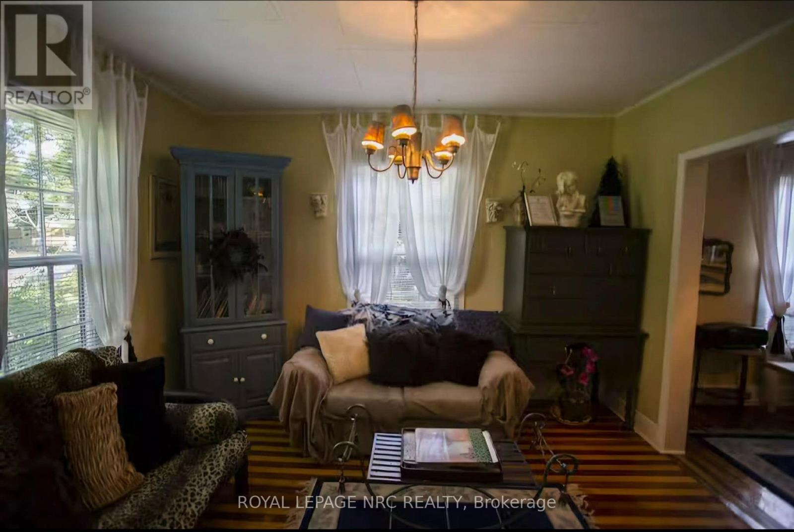 156 Mary Street, Niagara-On-The-Lake, Ontario  L0S 1J0 - Photo 3 - X13737798