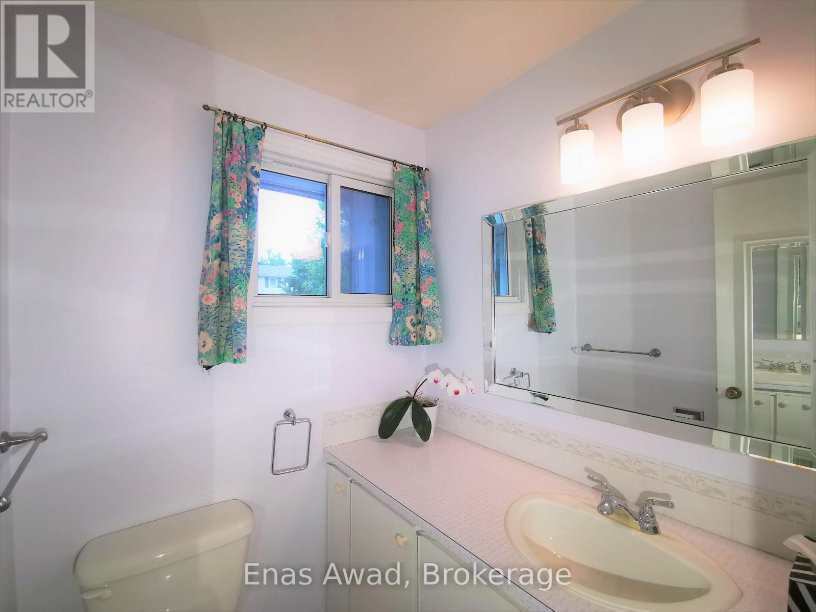 2026 Kings Grove Crescent, Ottawa, Ontario  K1J 7Z1 - Photo 13 - X13738024