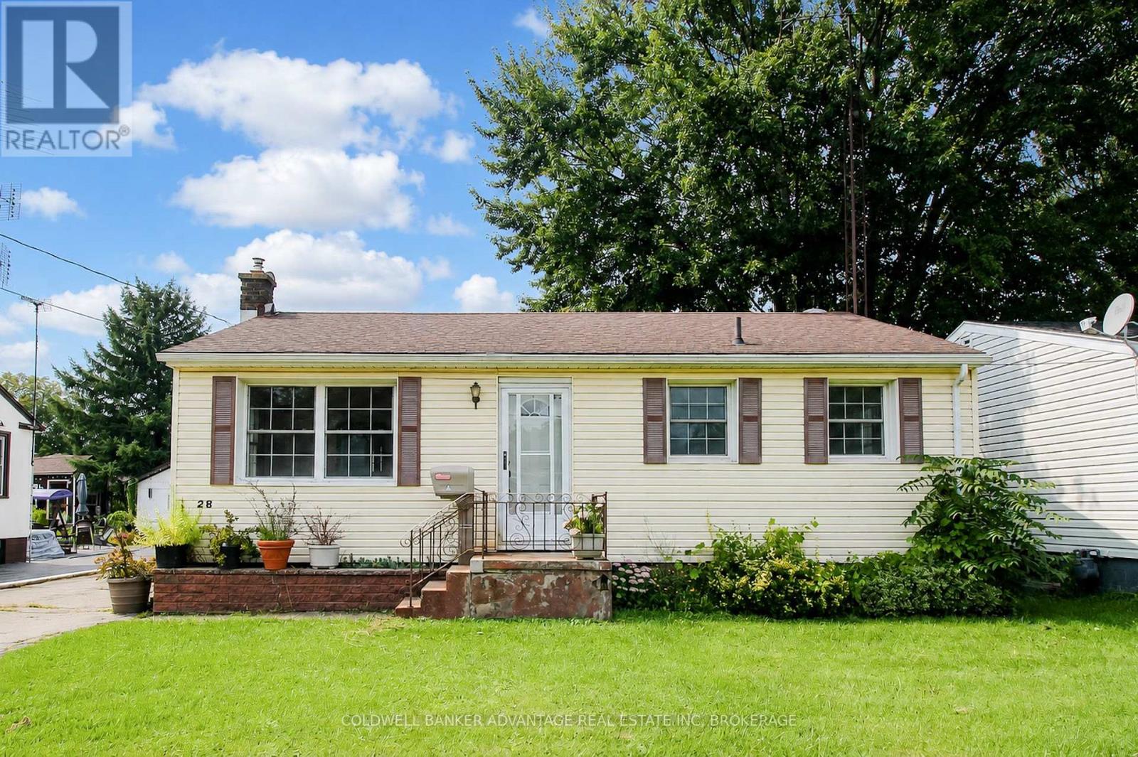 28 Marshall Avenue, Welland, Ontario  L3C 2N2 - Photo 2 - X13738298