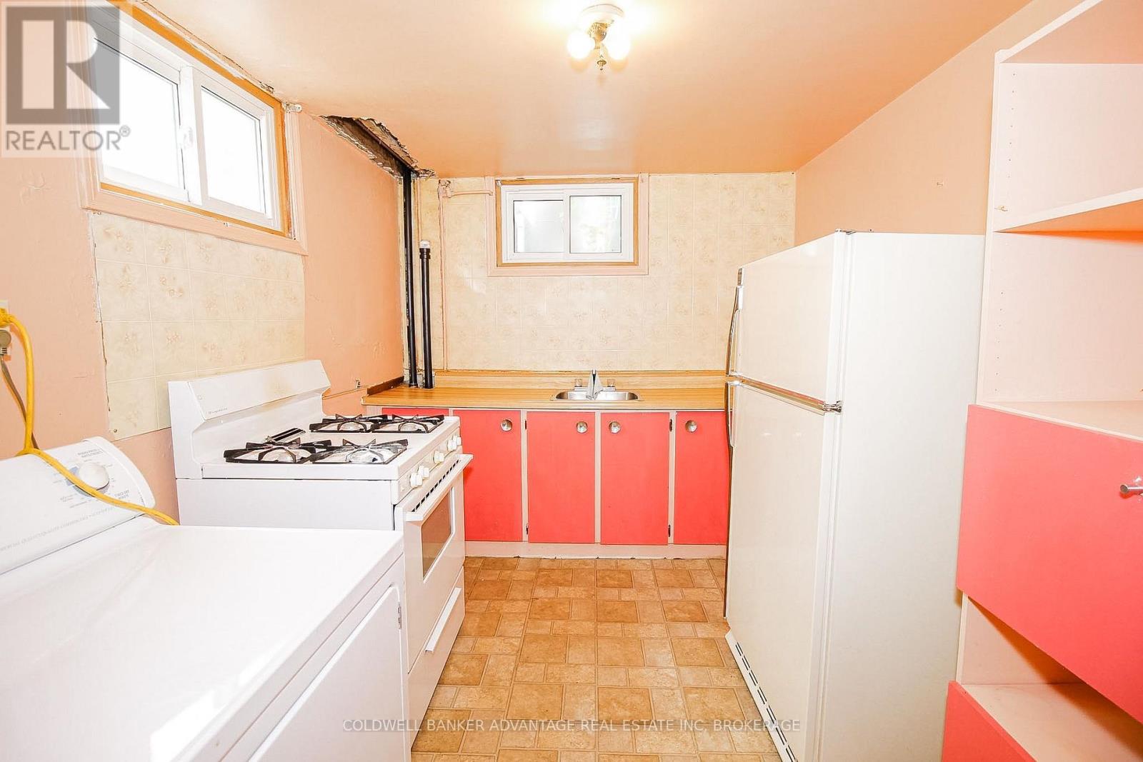 28 Marshall Avenue, Welland, Ontario  L3C 2N2 - Photo 21 - X13738298
