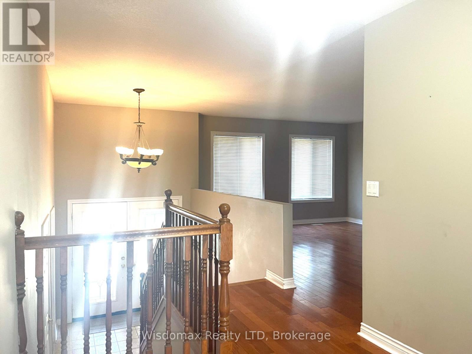 19 Chapel Hill Crescent, Welland, Ontario  L3C 6P9 - Photo 3 - X13739316