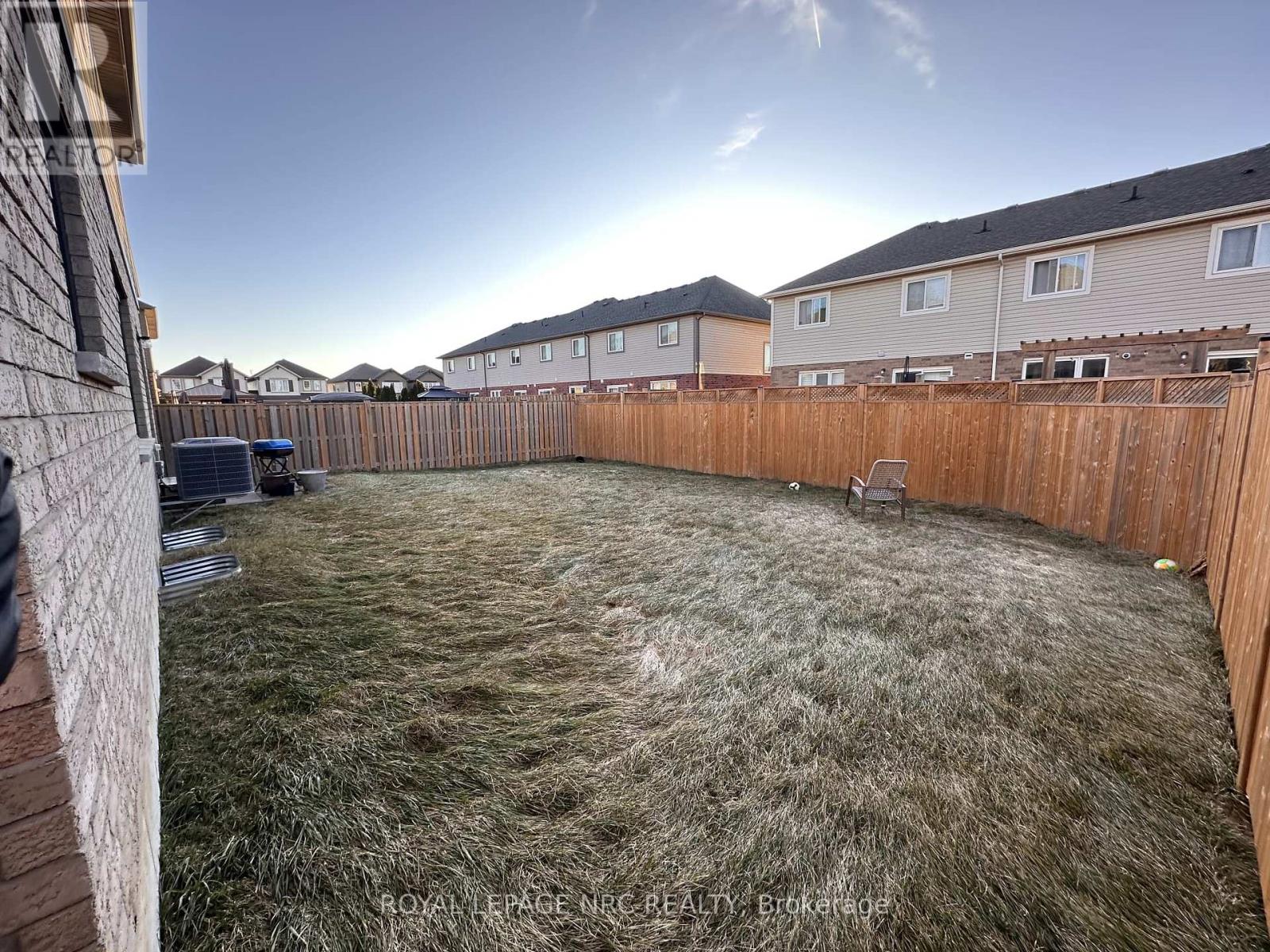 40 Elderberry Road, Thorold, Ontario  L2V 0E7 - Photo 12 - X13739428