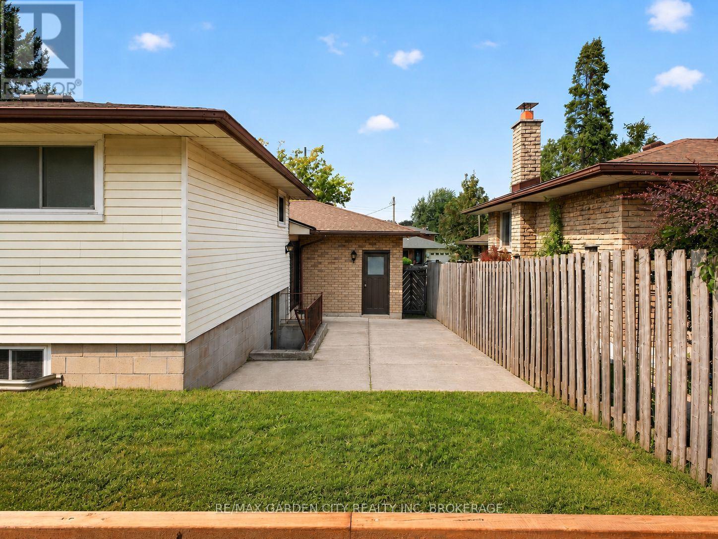 145 Adis Avenue, Hamilton, Ontario  L9C 6T9 - Photo 40 - X13742098