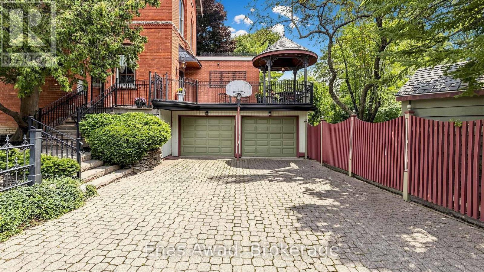 97 Glengrove Avenue W, Toronto, Ontario  M4R 1N8 - Photo 47 - C13743494