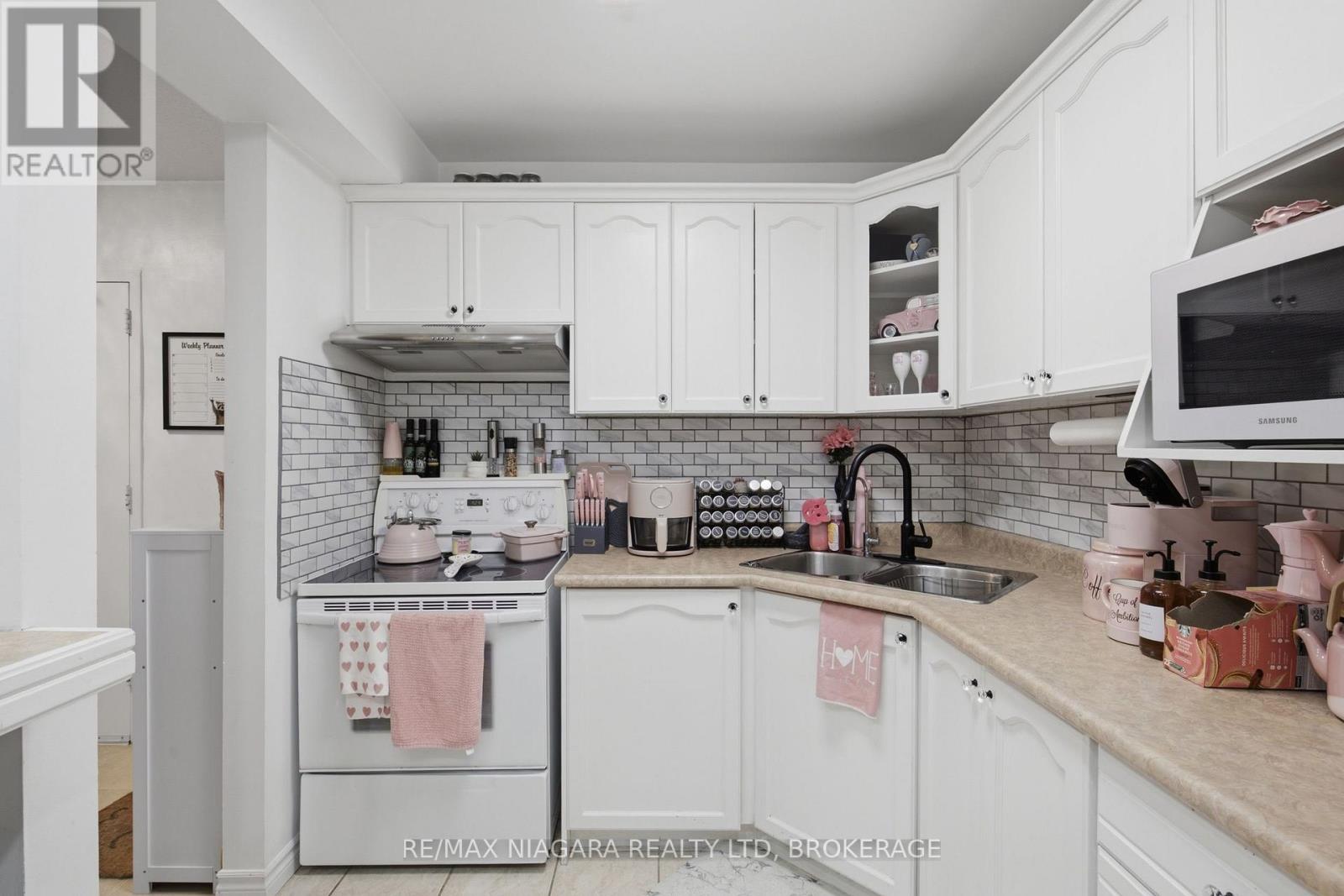 308 - 264 Oakdale Avenue, St. Catharines, Ontario  L2P 2K4 - Photo 14 - X13743472