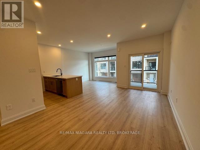31 - 292 Vine Street, St. Catharines, Ontario  L2M 0E1 - Photo 2 - X13743530