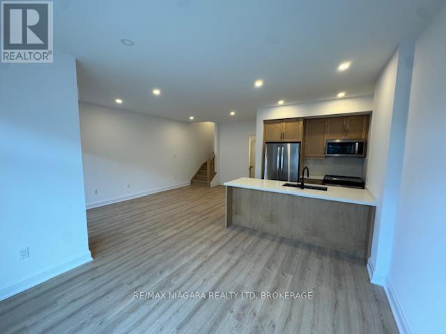 31 - 292 Vine Street, St. Catharines, Ontario  L2M 0E1 - Photo 4 - X13743530