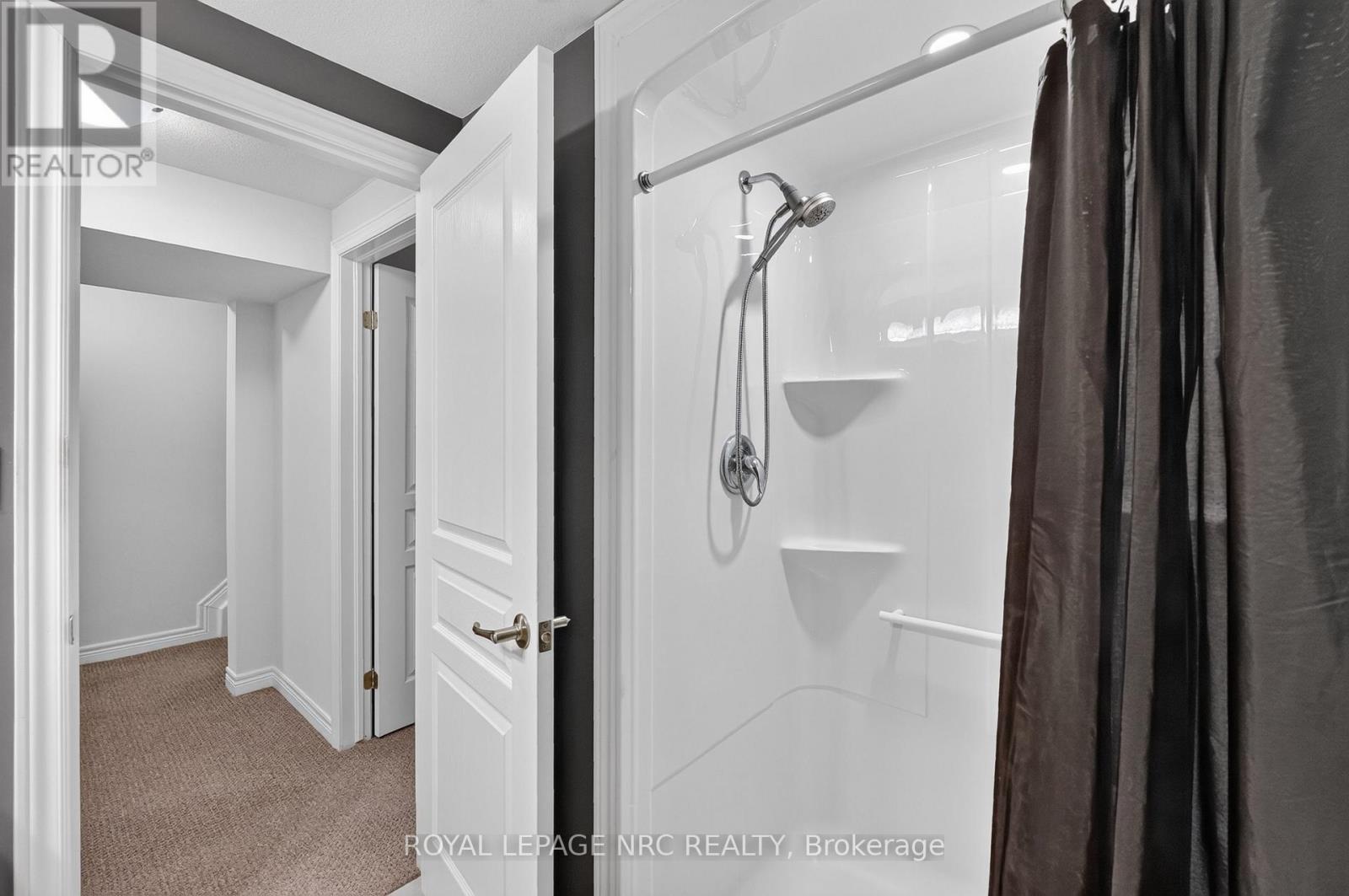 7794 Clendenning Street, Niagara Falls, Ontario  L2G 0H2 - Photo 34 - X13743986