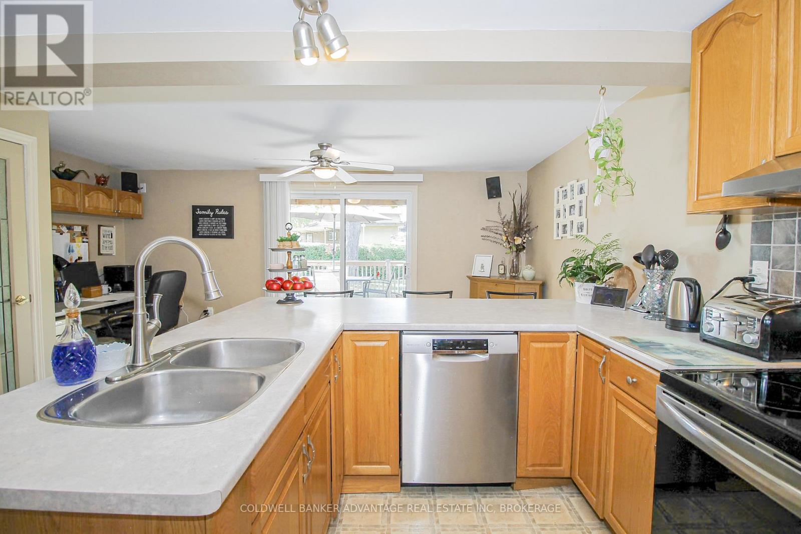 43 Gram Avenue, Welland, Ontario  L3C 1H5 - Photo 7 - X13744100