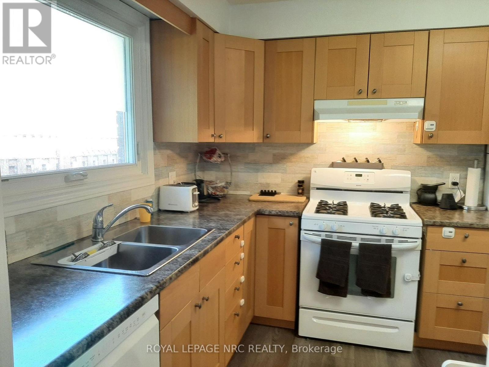 7345 Mountjoy Court, Niagara Falls, Ontario  L2J 3T1 - Photo 13 - X13744512
