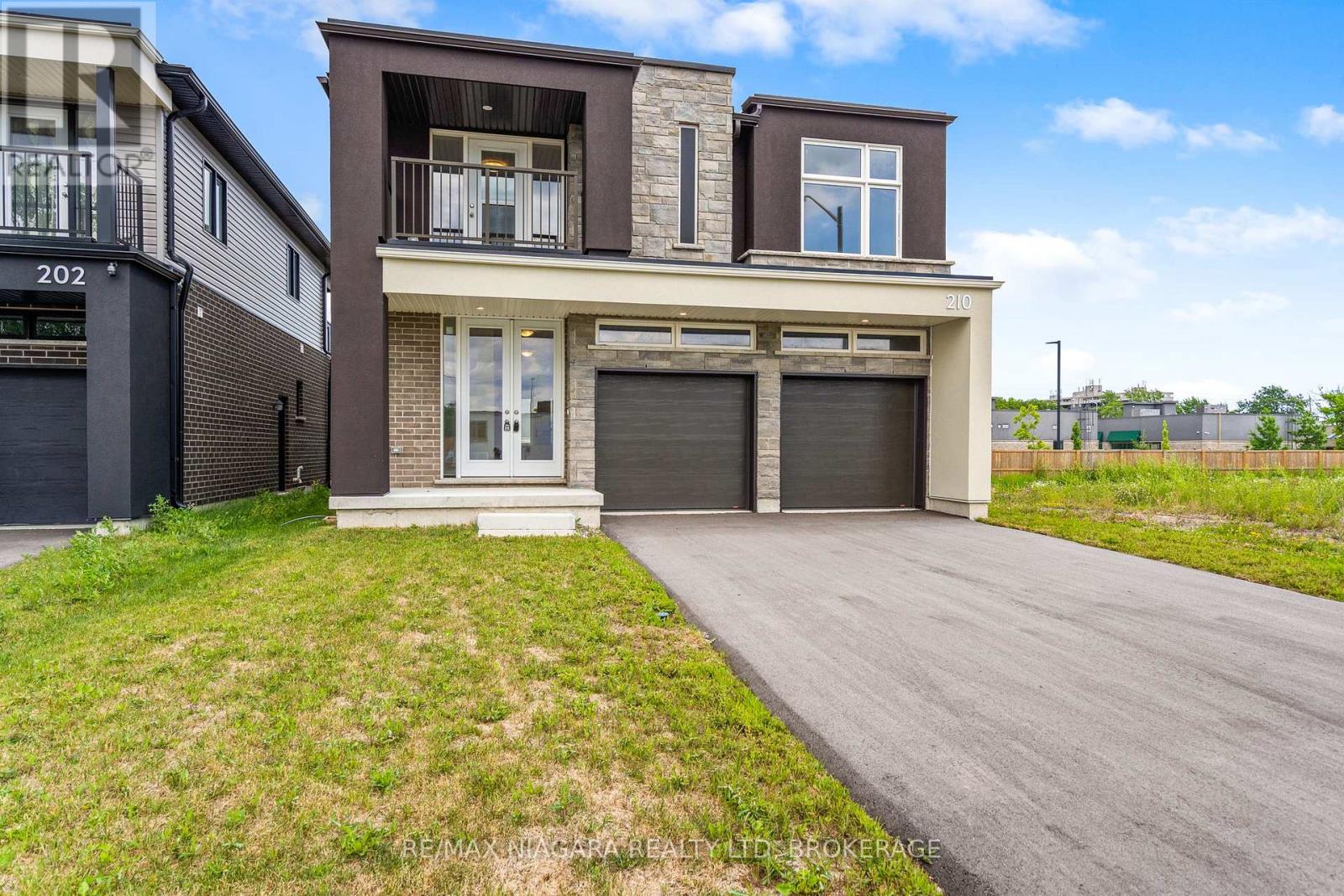226 Wellandvale Drive, Welland, Ontario  L3C 7C7 - Photo 3 - X13744686