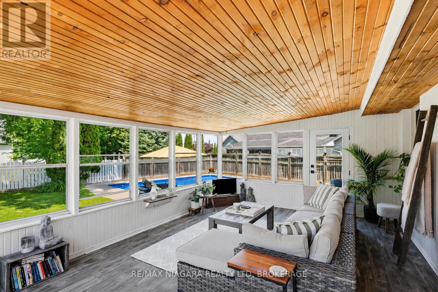 1042 Lakeshore Road W, St. Catharines, Ontario  L2R 6P9 - Photo 13 - X13744688
