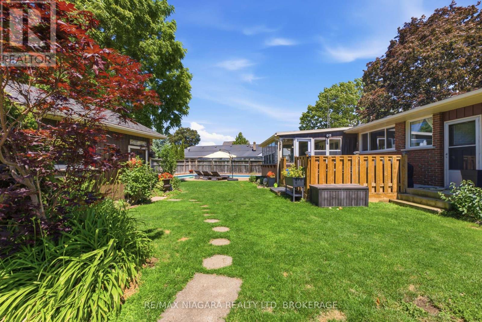 1042 Lakeshore Road W, St. Catharines, Ontario  L2R 6P9 - Photo 29 - X13744688