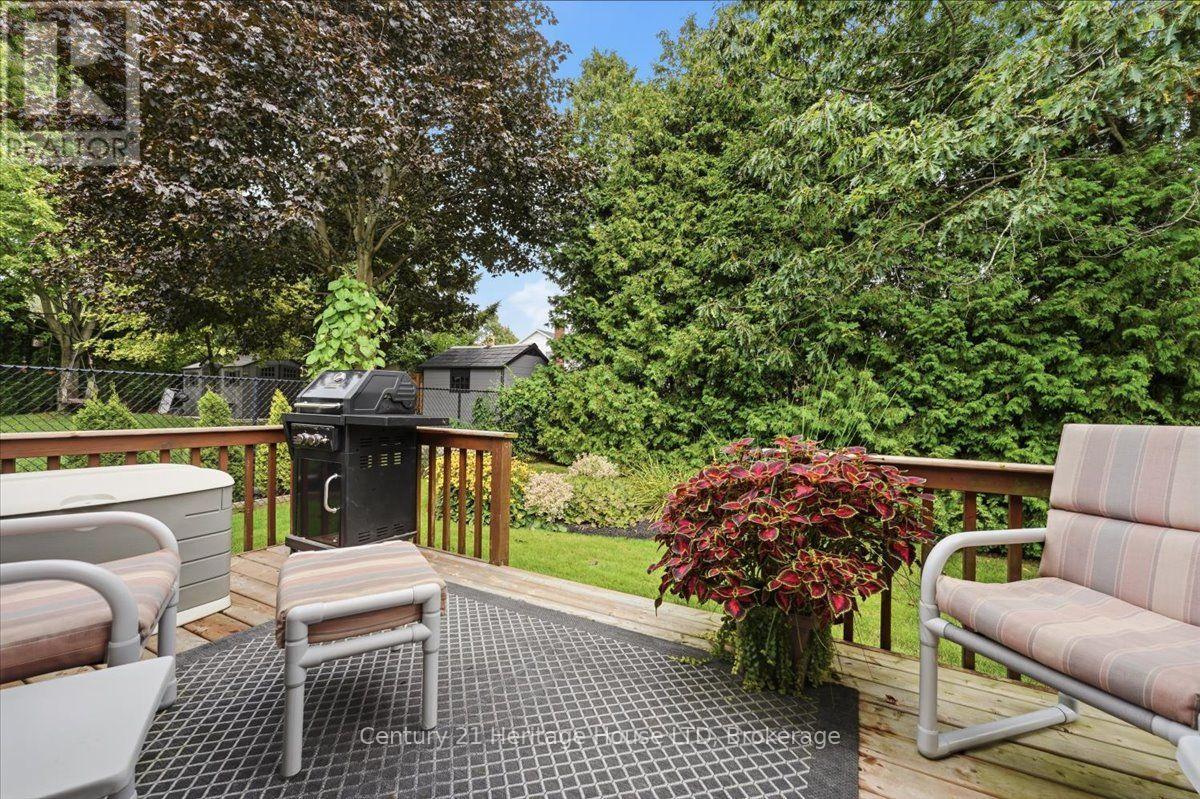 17 Oakridge Boulevard, Pelham, Ontario  L0S 1E5 - Photo 37 - X13744724
