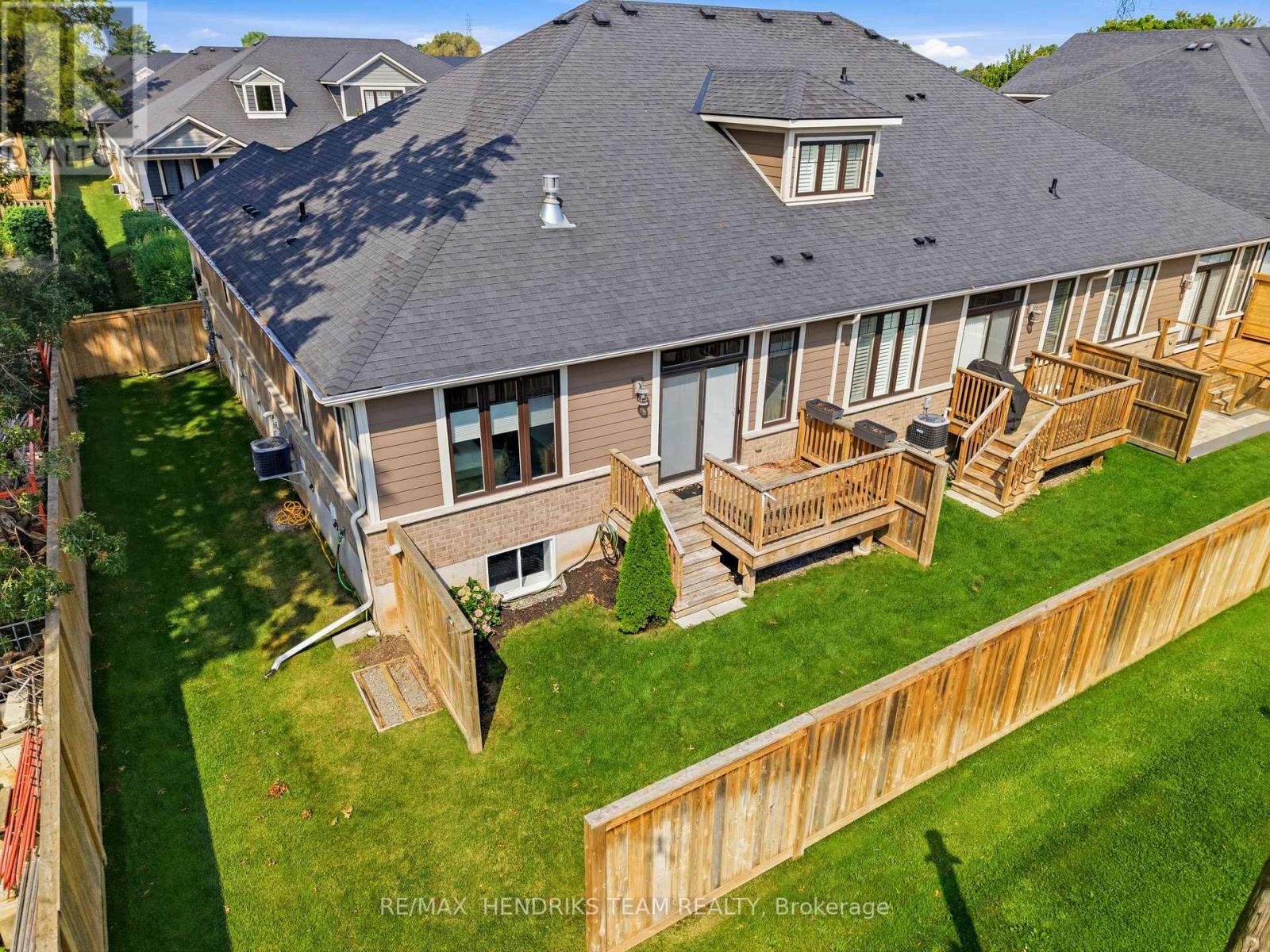13 Turbinia Court, Grimsby, Ontario  L3M 0H8 - Photo 36 - X13744896