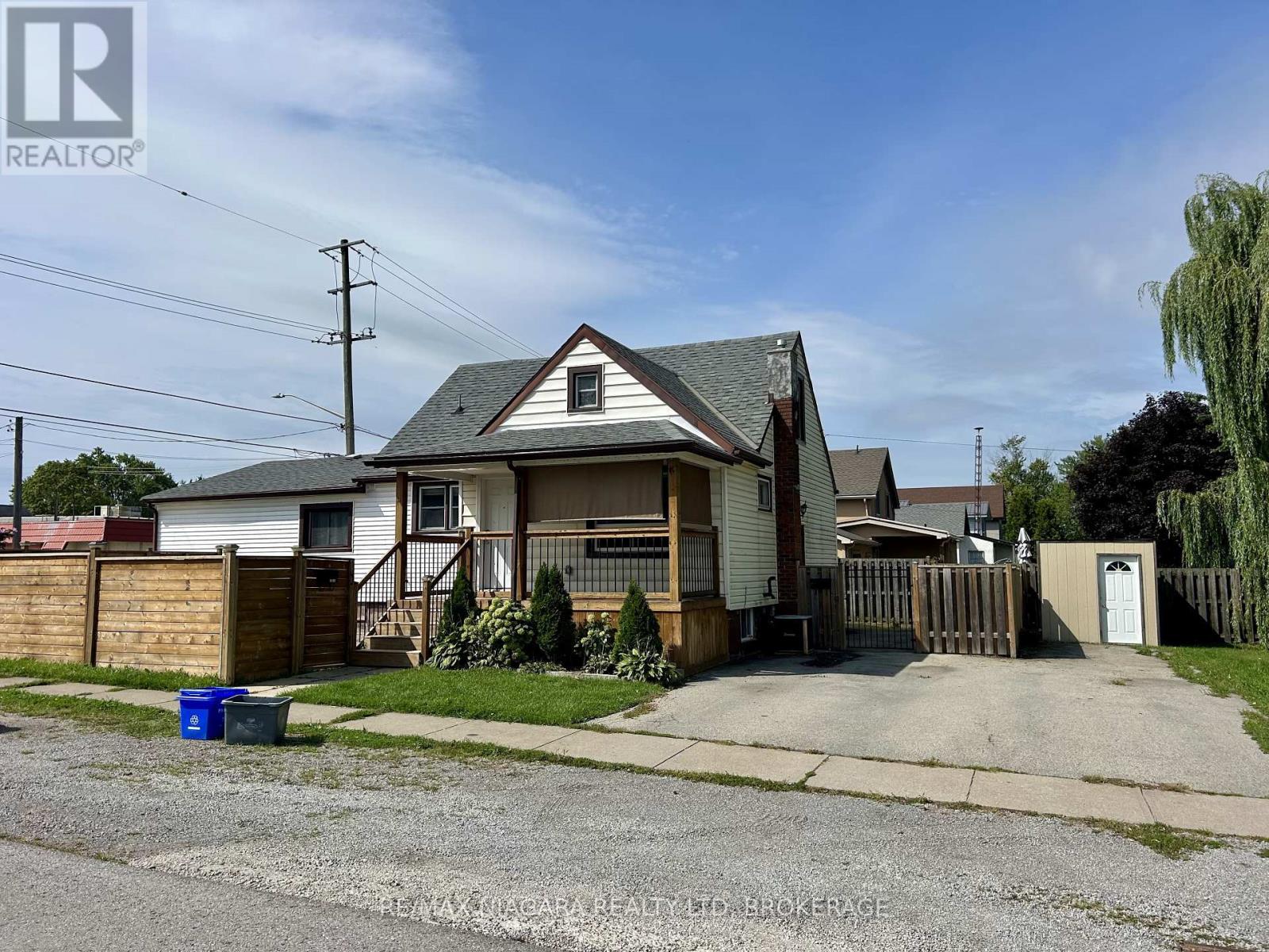 130 Killaly Street E, Port Colborne, Ontario  L3K 1N6 - Photo 2 - X13745678