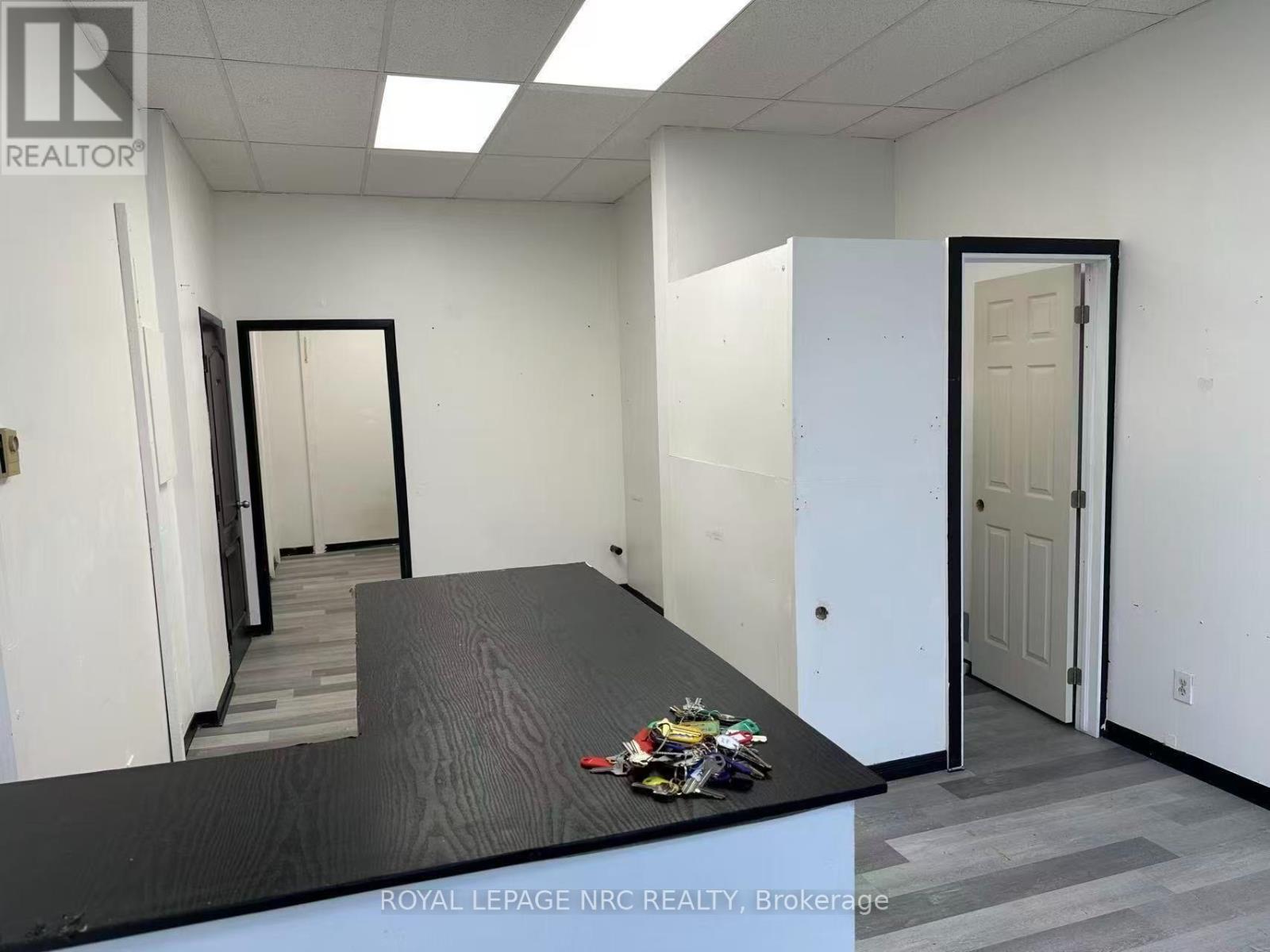 A - 35 Jarvis Street, Fort Erie, Ontario  L2A 2S3 - Photo 4 - X13745860