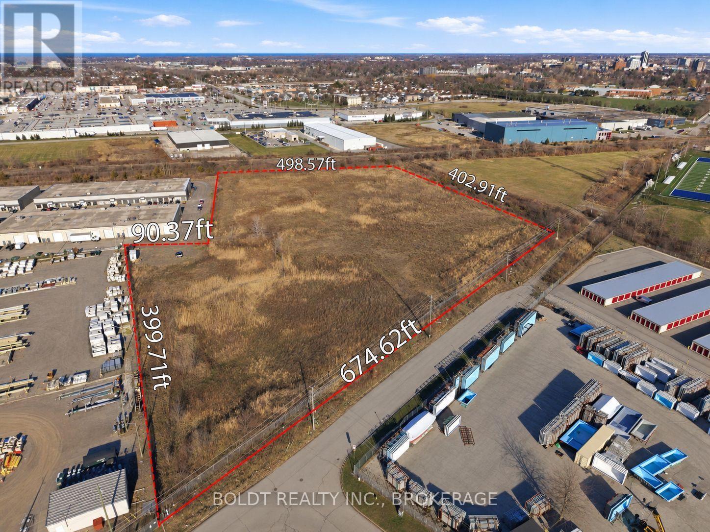 240 Ridley Road W, St. Catharines, Ontario  L2R 6P7 - Photo 2 - X13746492