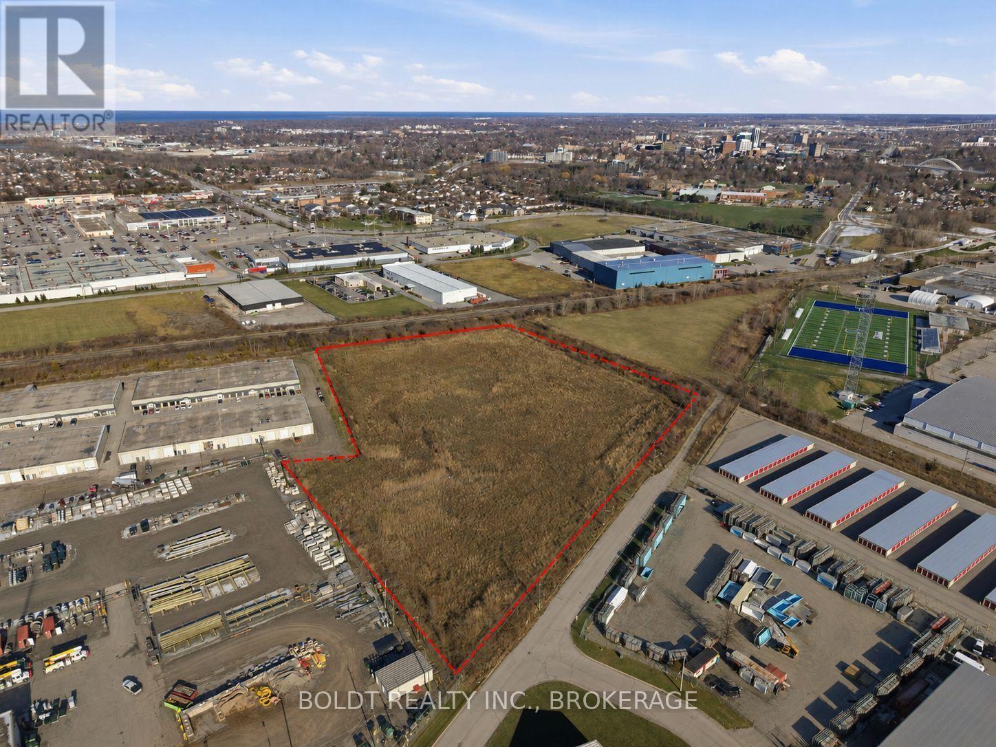 240 Ridley Road W, St. Catharines, Ontario  L2R 6P7 - Photo 5 - X13746492