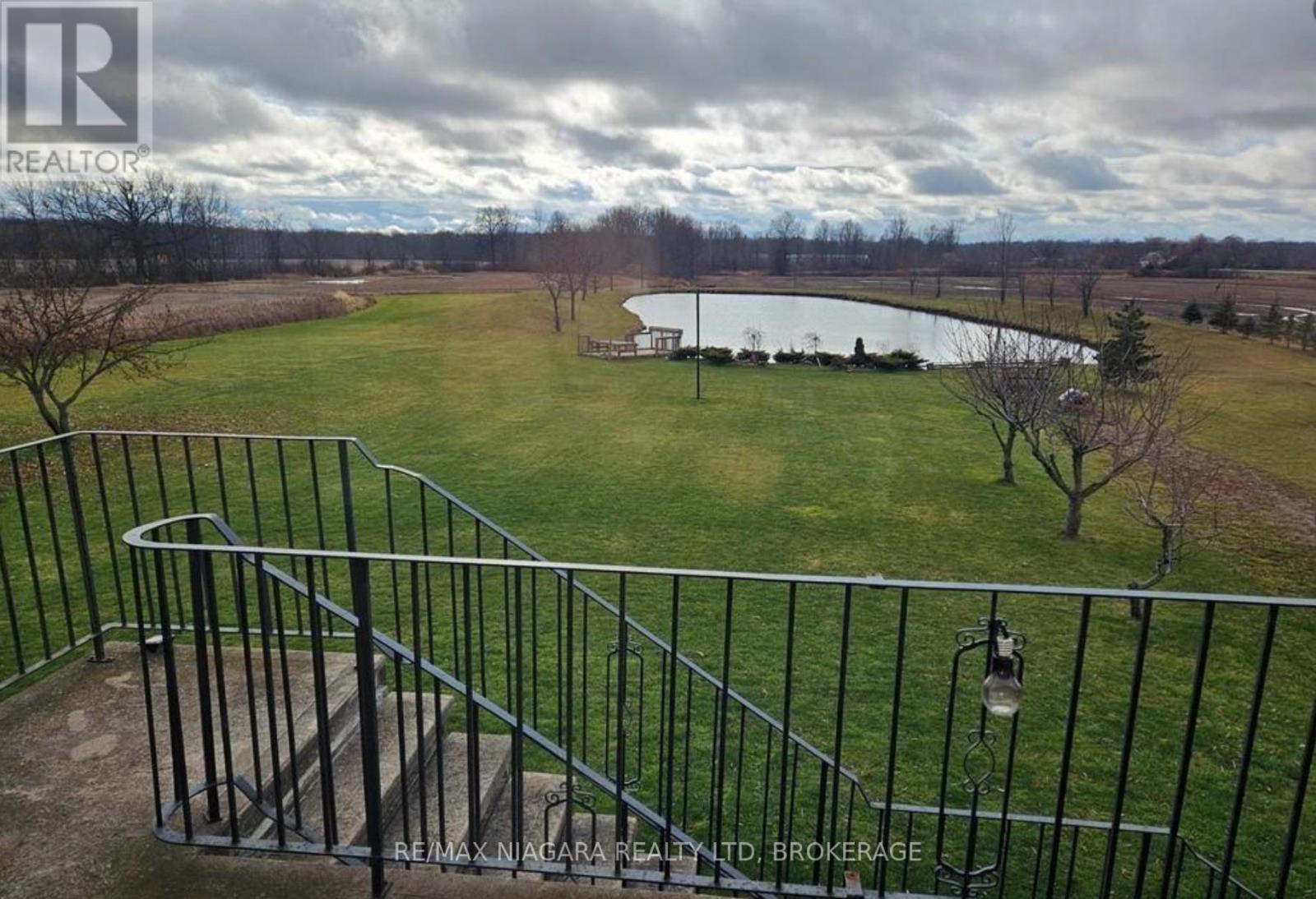 UPPER - 1010 FOSS ROAD, Pelham, Ontario