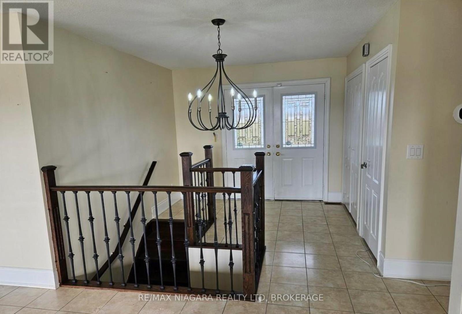 Upper - 1010 Foss Road, Pelham, Ontario  L0S 1C0 - Photo 15 - X13746586