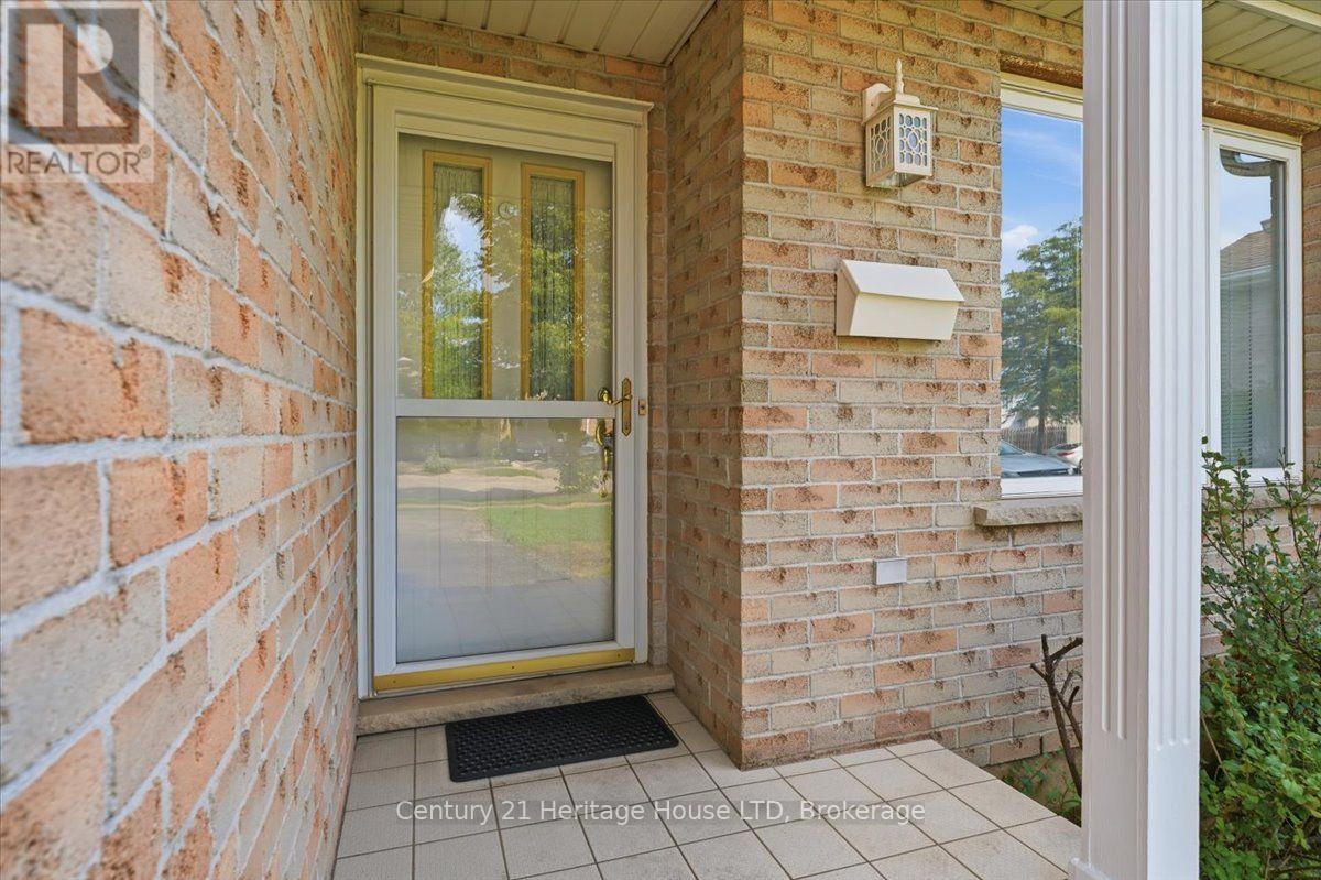 210 Oakcrest Avenue, Welland, Ontario  L3C 7K3 - Photo 4 - X13746728