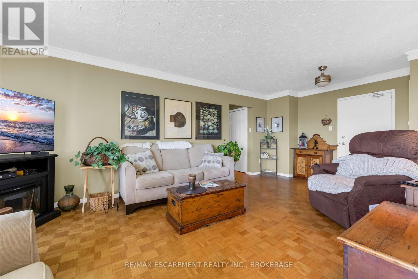 1007 - 35 Towering Heights Boulevard, St. Catharines, Ontario  L2T 3G8 - Photo 2 - X13746798