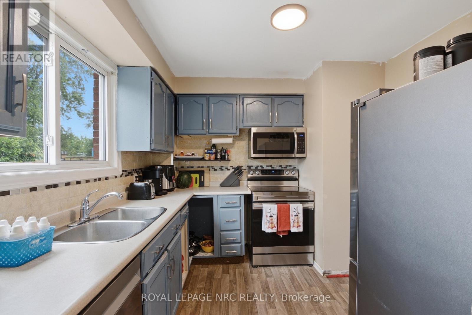 8458 Willoughby Drive, Niagara Falls, Ontario  L2G 6X5 - Photo 10 - X13748180