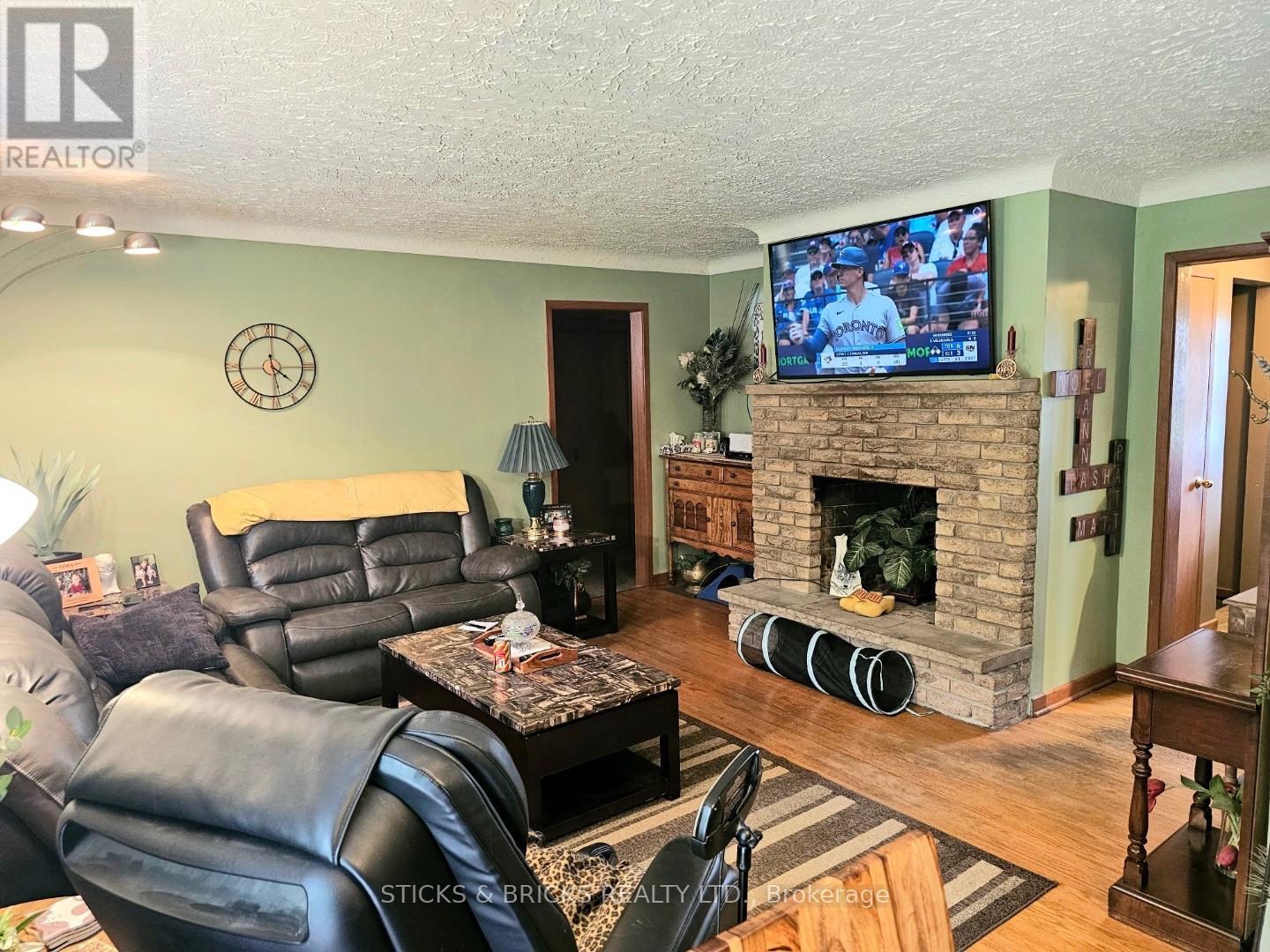 9195 Carl Road, Niagara Falls, Ontario  L3B 5N4 - Photo 4 - X13748830