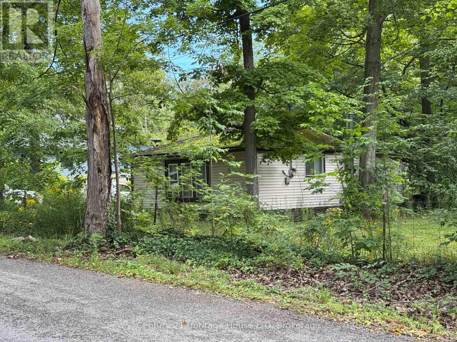 1008 Ridgewood Avenue, Fort Erie, Ontario  L0S 1N0 - Photo 3 - X13748860