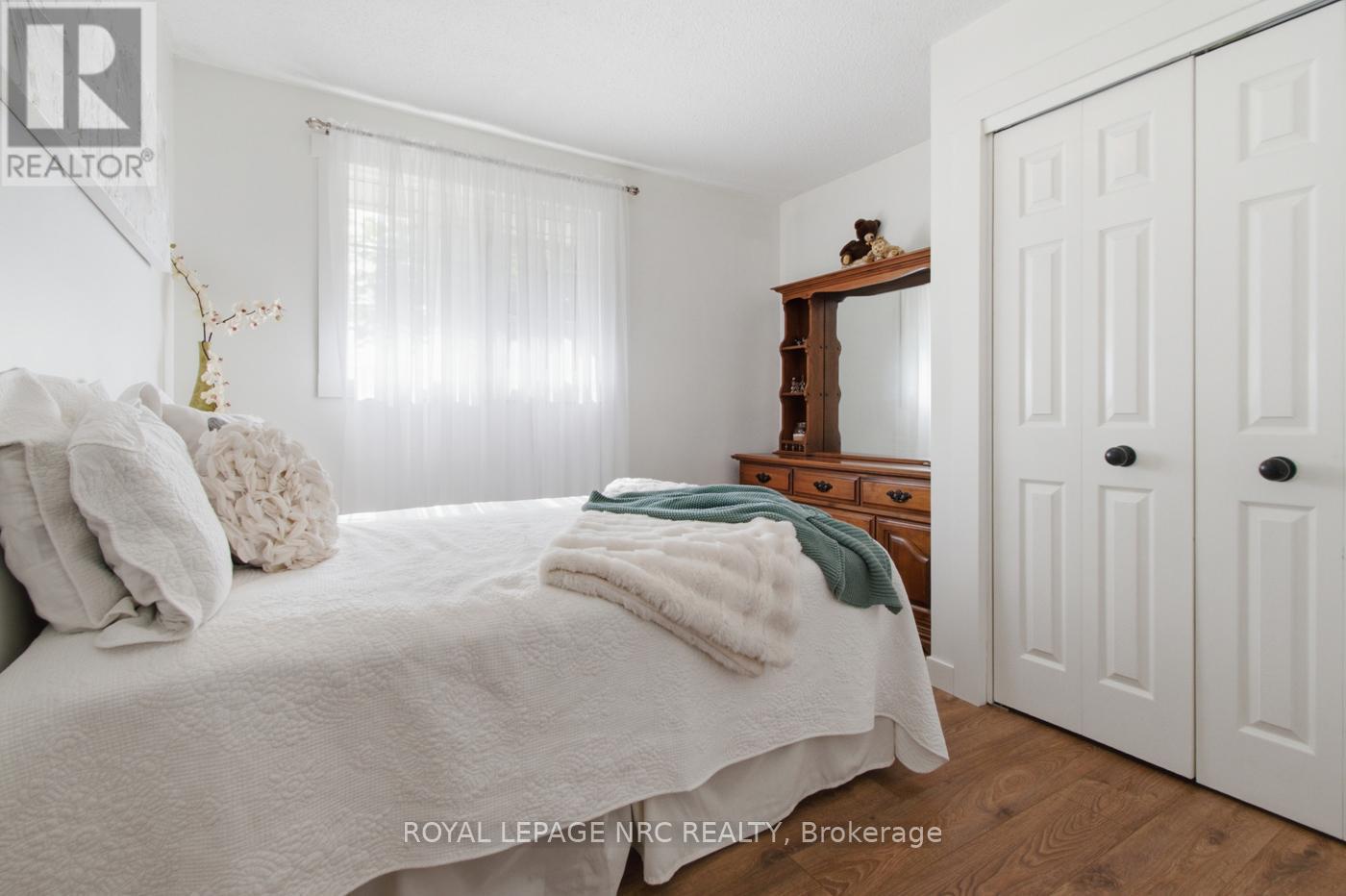 37 Spruceside Crescent, Pelham, Ontario  L3E 0G1 - Photo 14 - X13749364