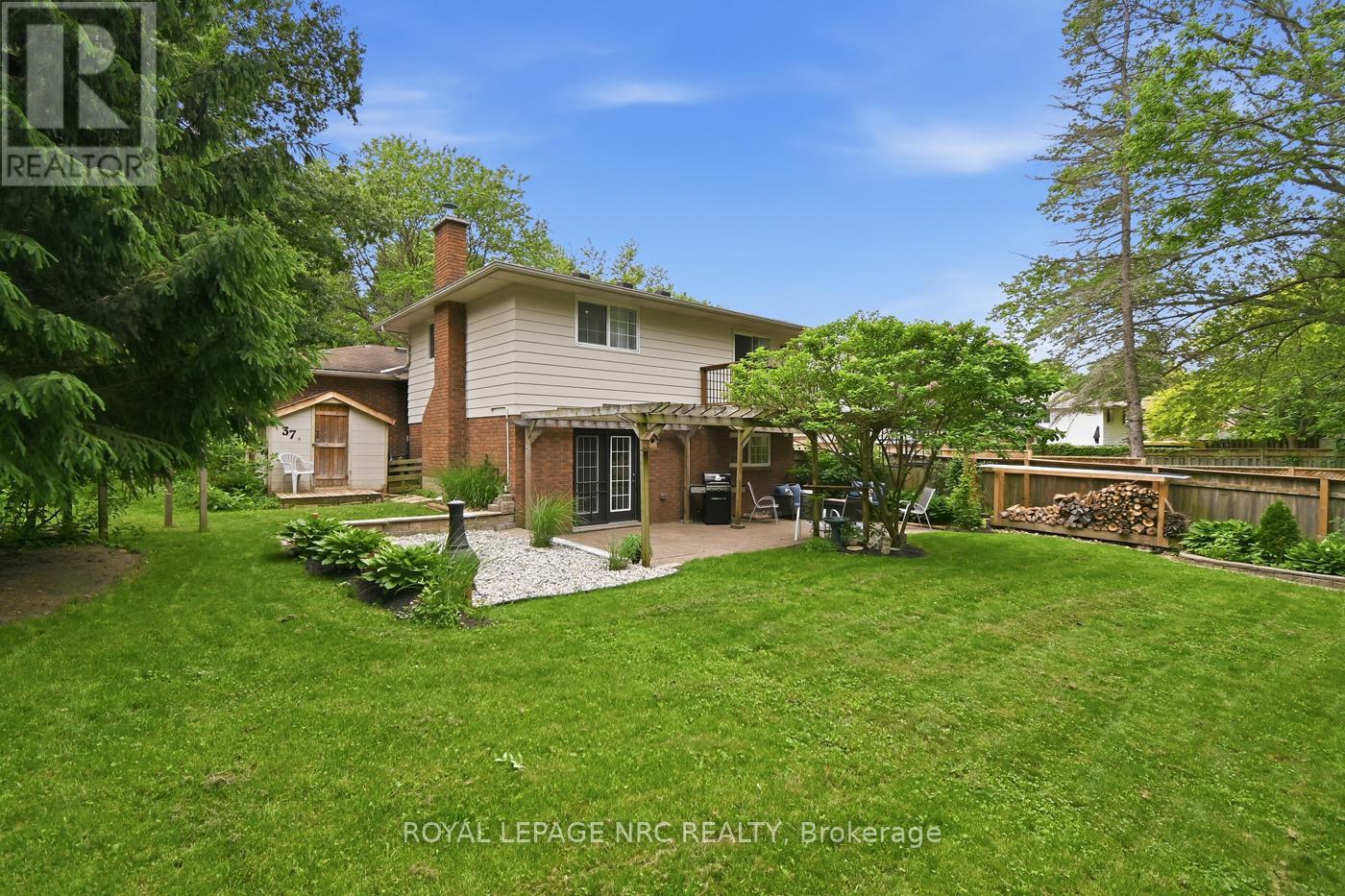 37 Spruceside Crescent, Pelham, Ontario  L3E 0G1 - Photo 29 - X13749364