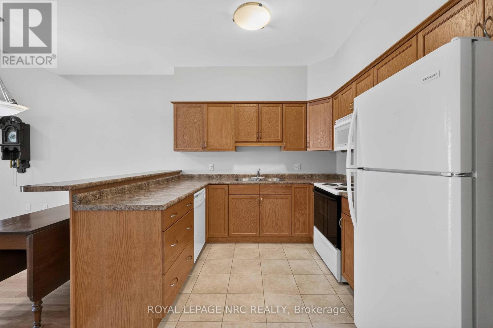 82 Maple Street, Port Colborne, Ontario  L3K 6G7 - Photo 12 - X13749666