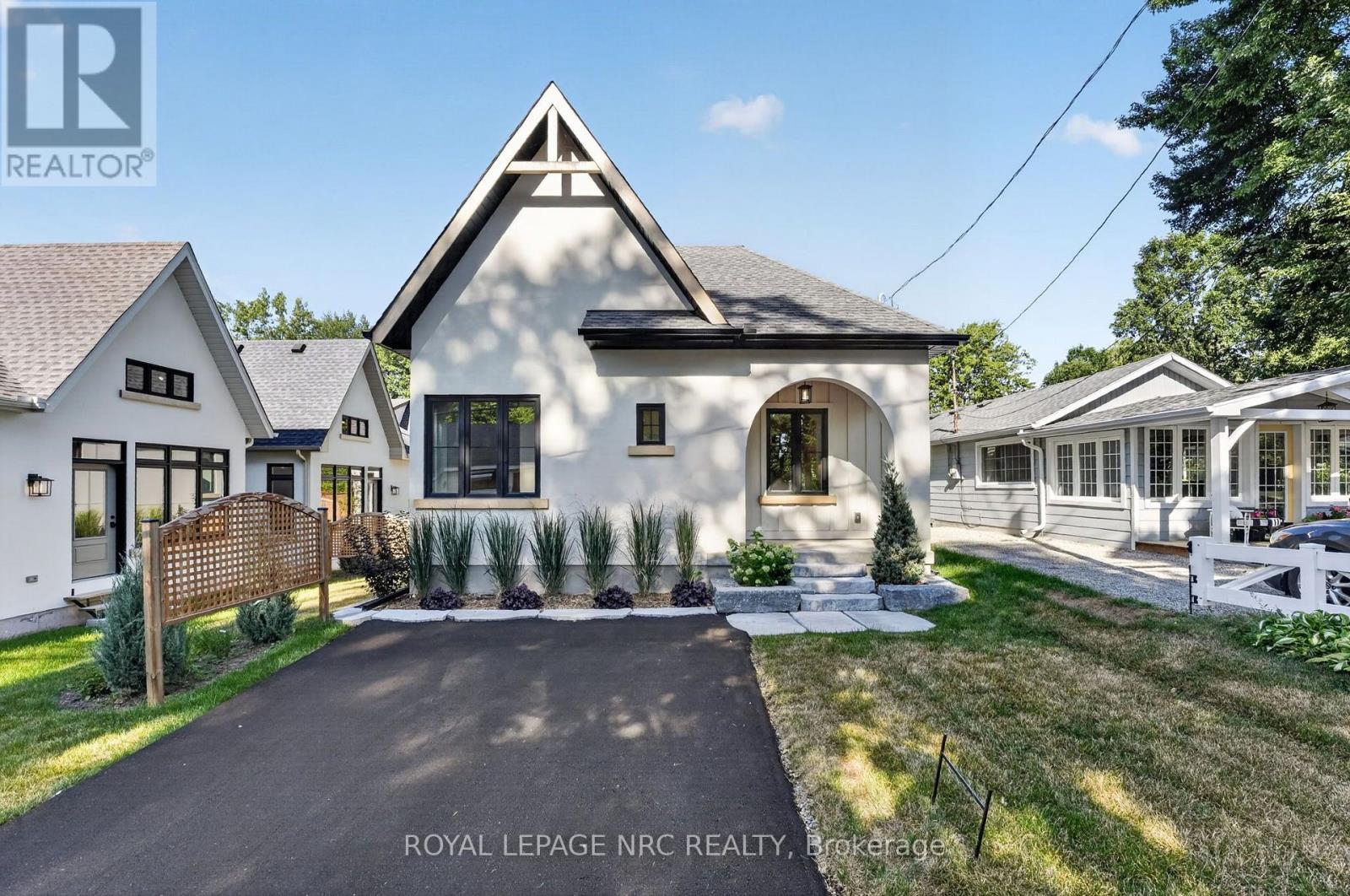 281 Elmwood Avenue, Fort Erie, Ontario  L0S 1B0 - Photo 2 - X13749878