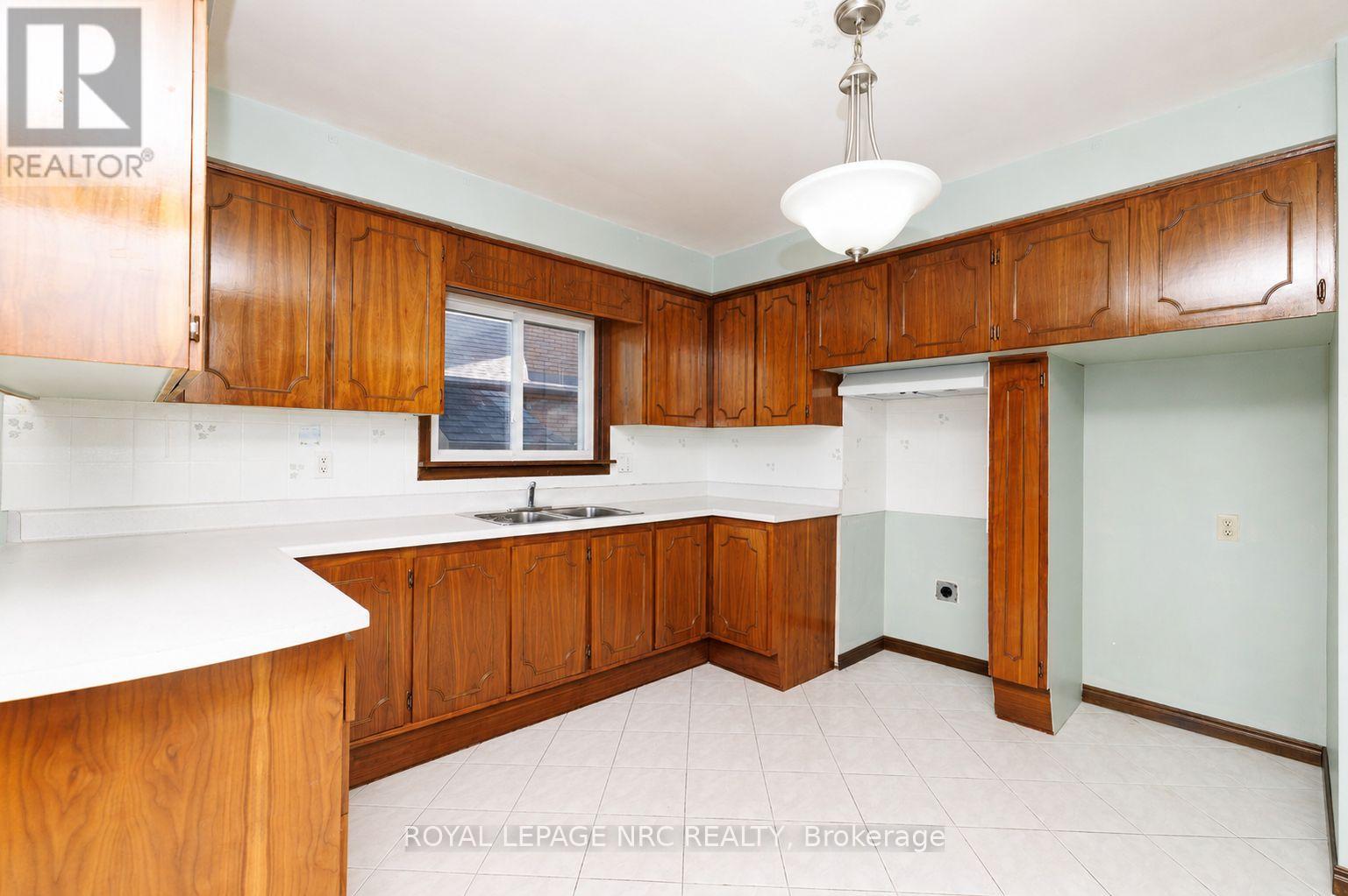 38 Rivercrest Road, Hamilton, Ontario  L8E 1M9 - Photo 7 - X13750398
